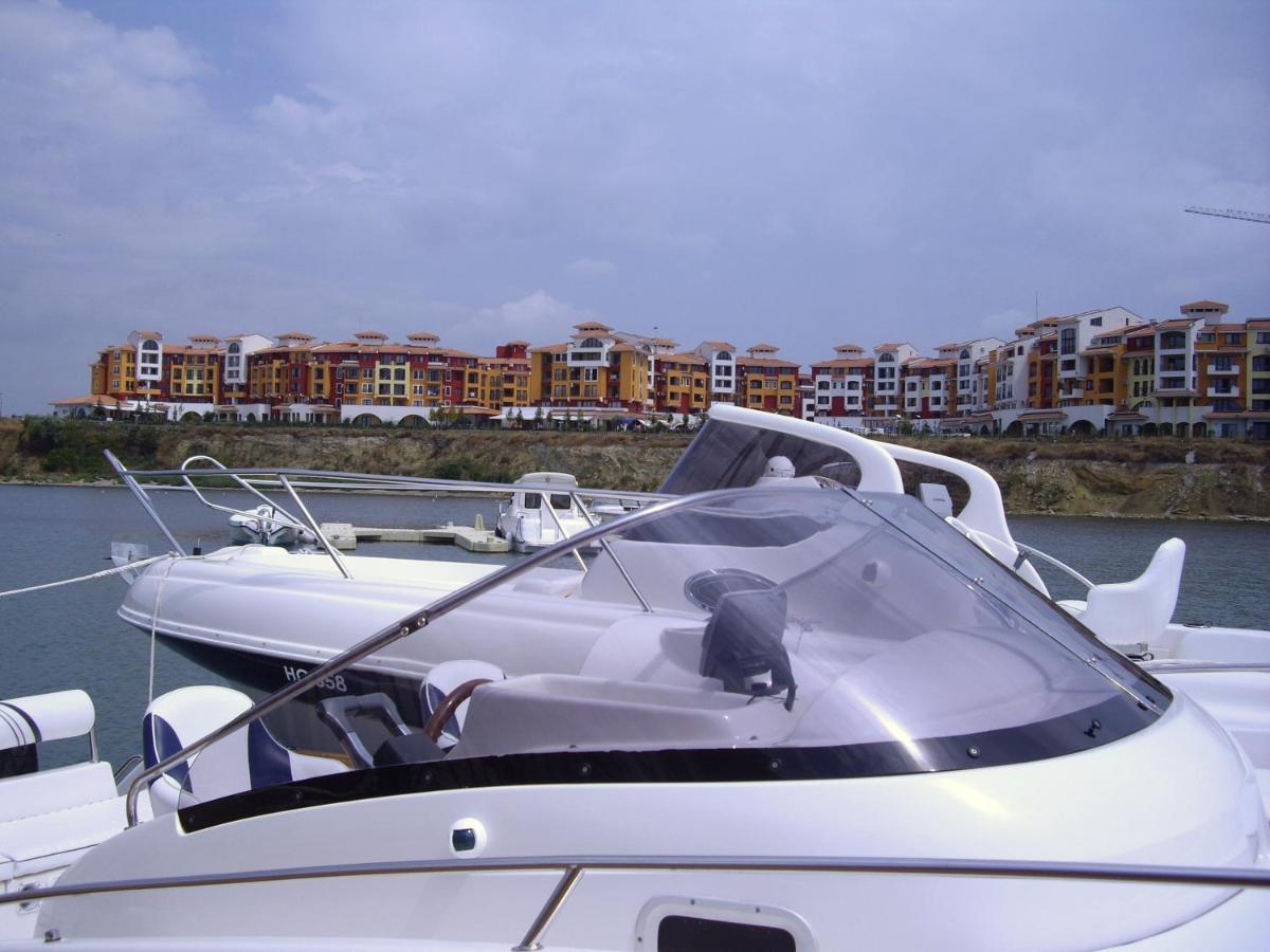 Apartment Studio Deluxe Marina Cape 4 Stars Resort 33 5 Aheloj Kültér fotó